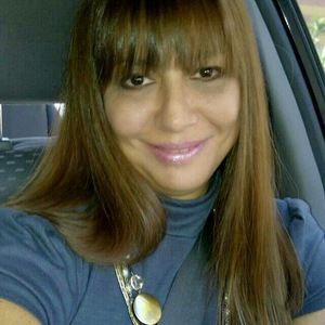 Meet your Posher, Carolina